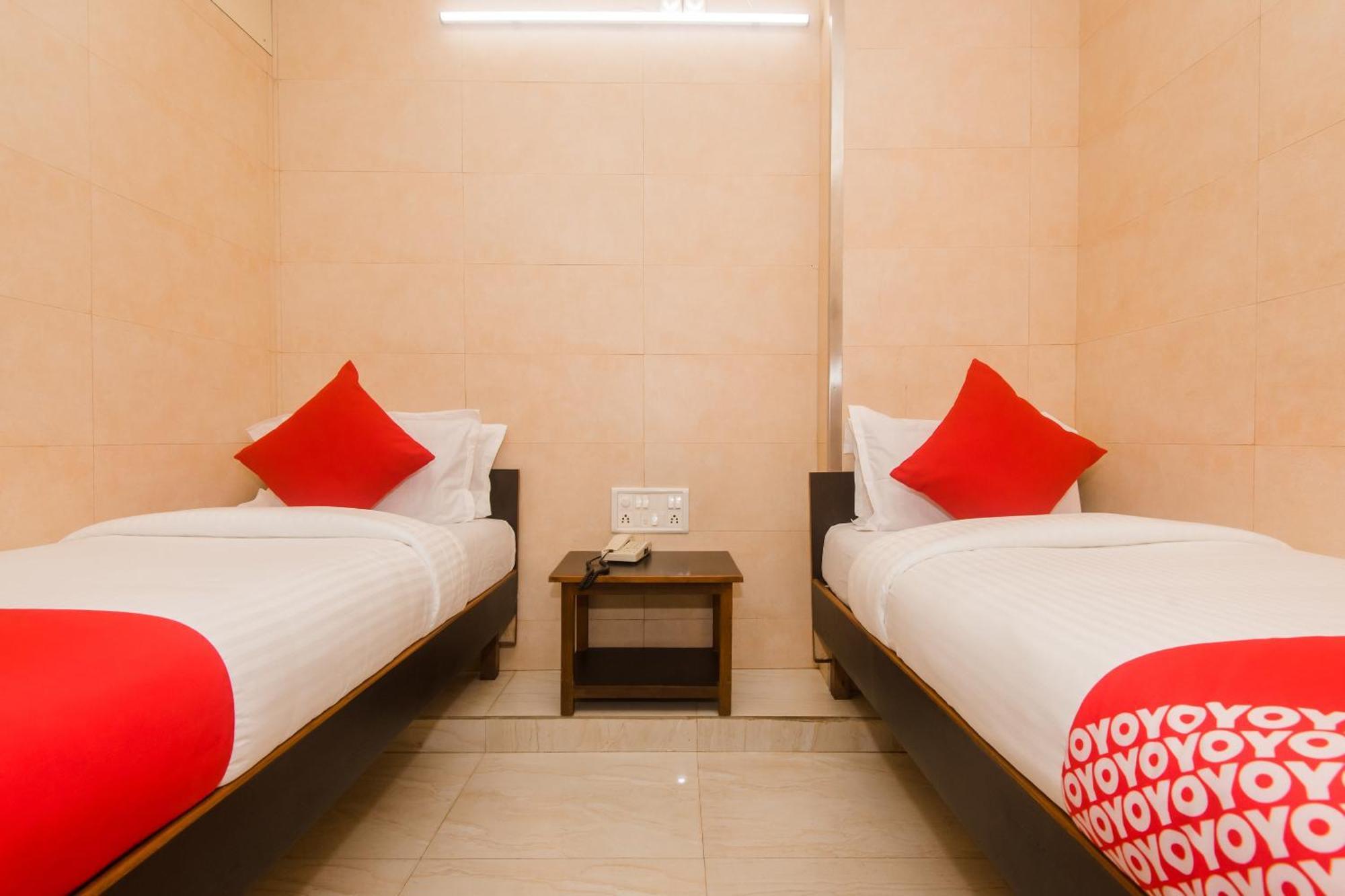 Hotel O Kamal Mumbai Bagian luar foto