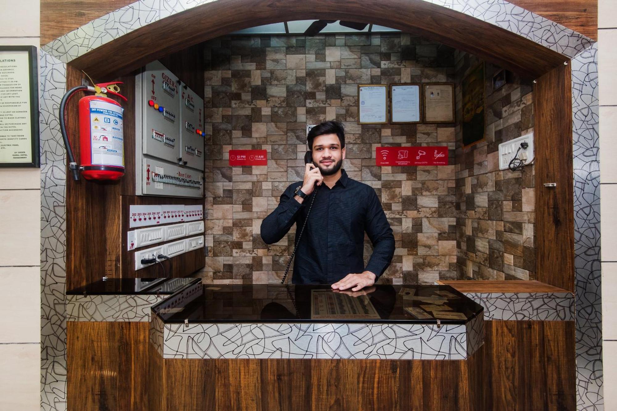 Hotel O Kamal Mumbai Bagian luar foto